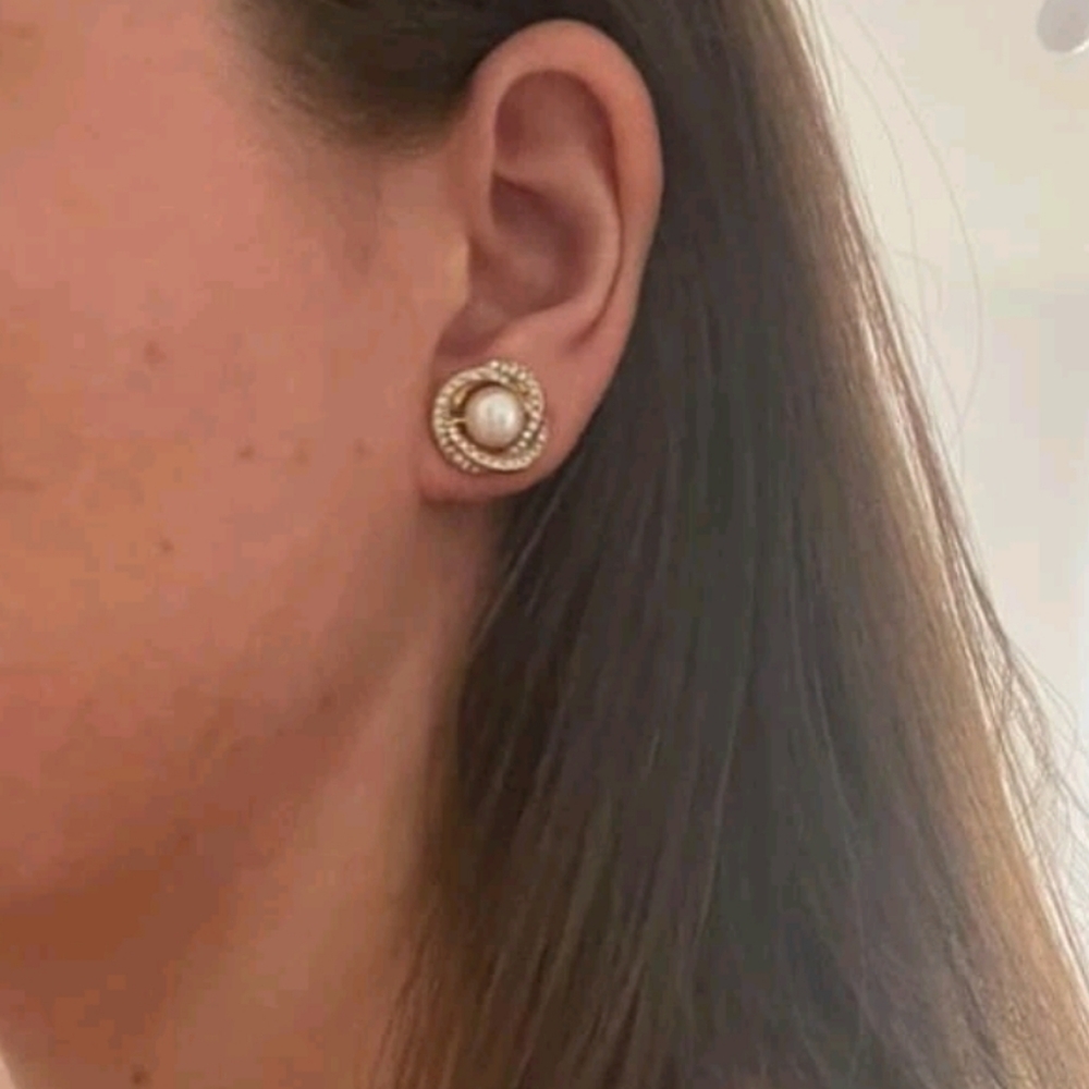 💖 2/$30 Women's vintage Elegant faux pearl & rhinestone evening stud earrings - Picture 5 of 13